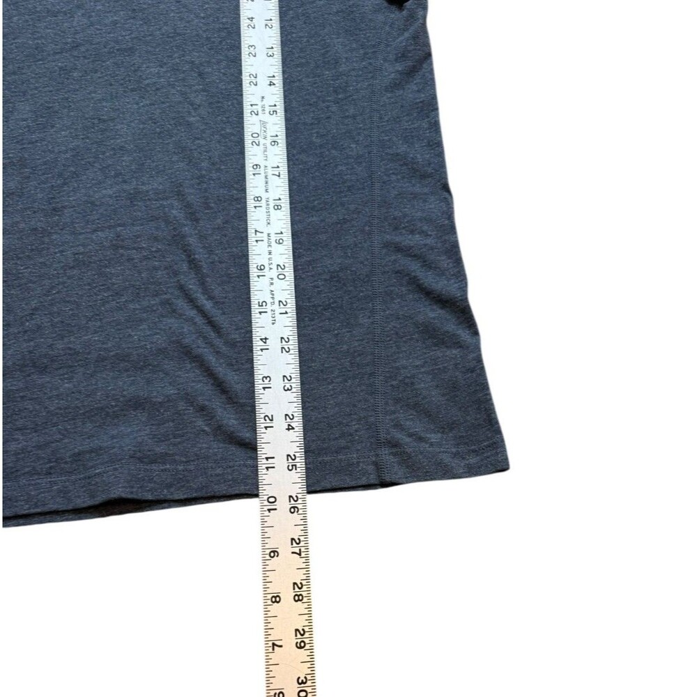 Size Medium Crew Performance Stretch Athletic - image 7